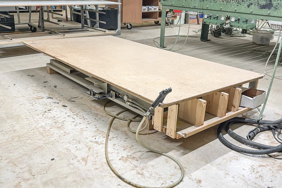 Pneumatischer Scherenhubtisch Biemme